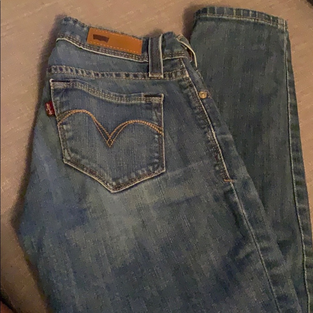 Levi’s bold curve jeans